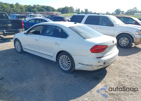 2016 Volkswagen Passat 1.8T Se z USA, uszkodzony, nr VIN 1VWBS7A38GC053457